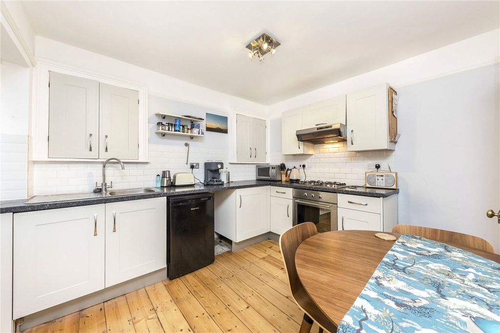 Property photo 3 of 6 Picture No. 19