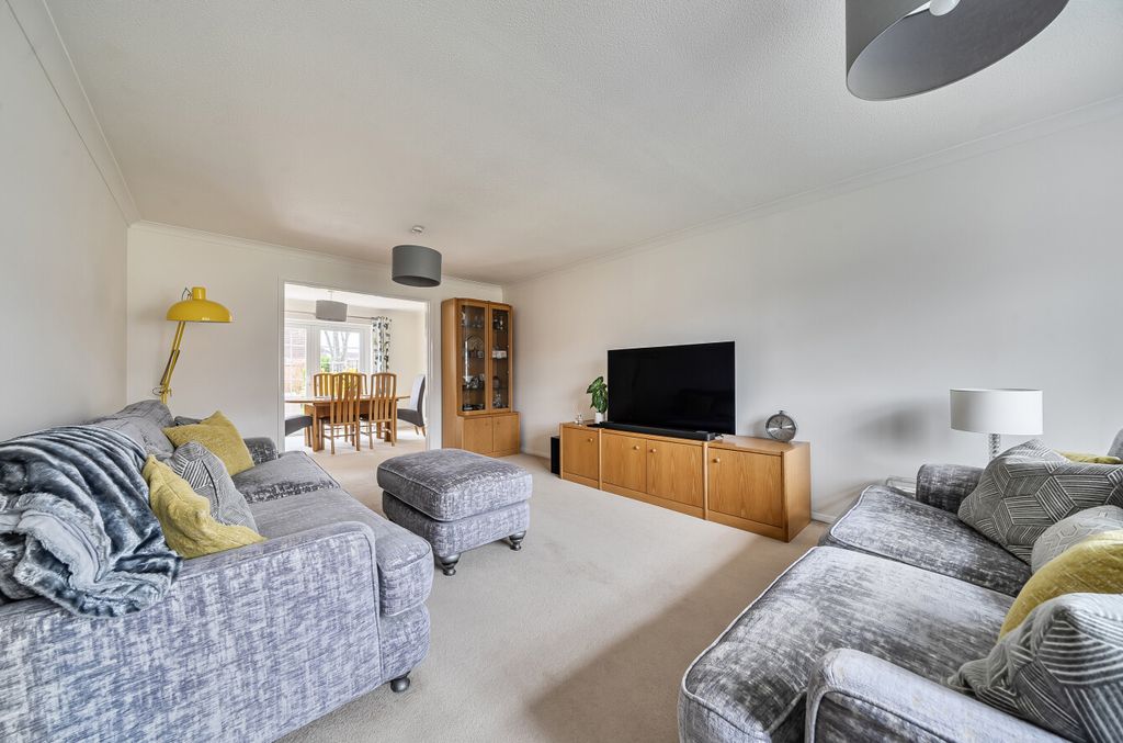 Property photo 3 of 17 1436313-15-69Ccfc...