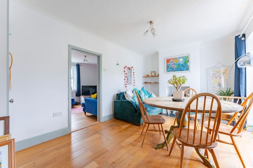 Property photo 3 of 16