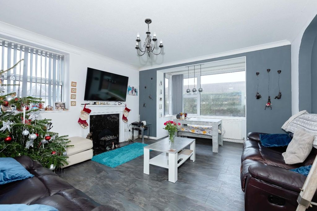 Property photo 2 of 13 Milford Court_2.Jpg