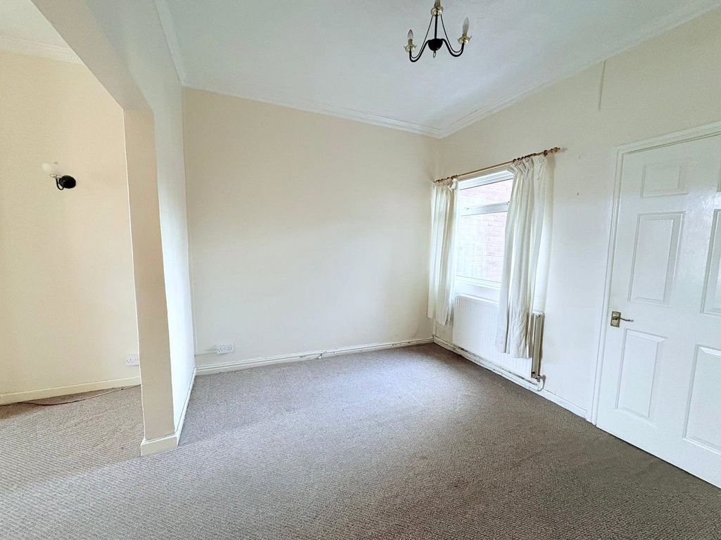 Property photo 3 of 8 Picture No. 04