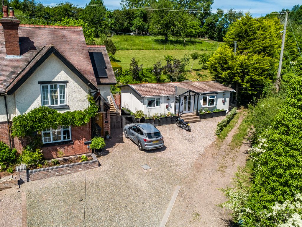 Property photo 1 of 30