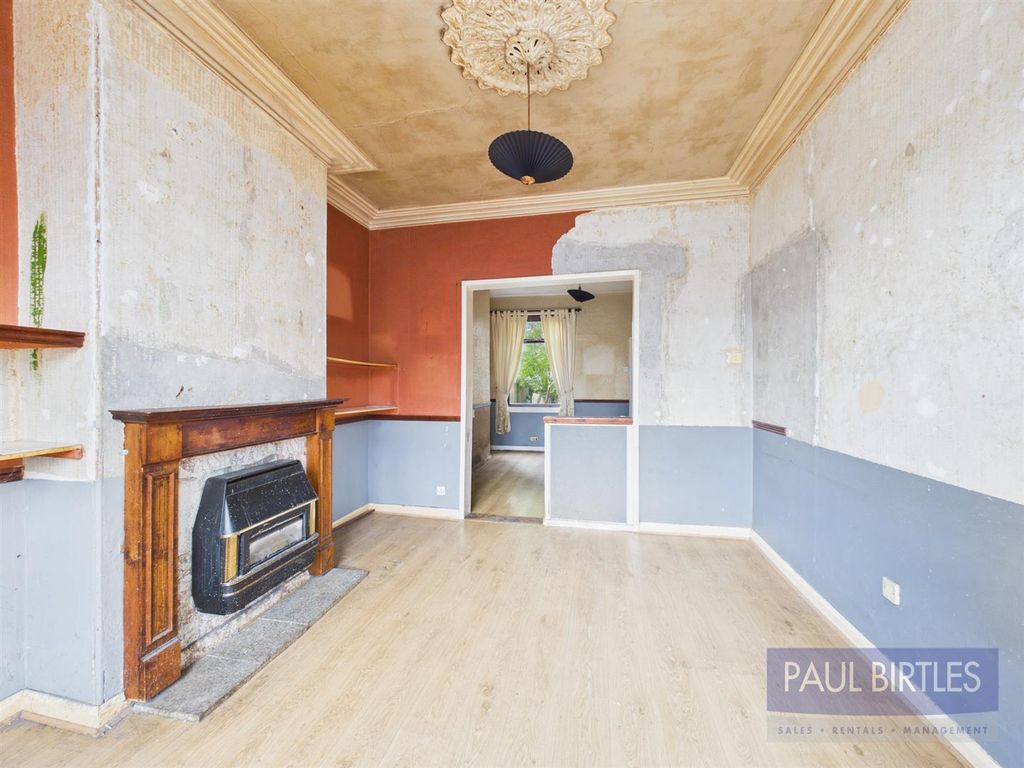 Property photo 3 of 15 Cam01301G0-Pr0764-Still014.Jpg