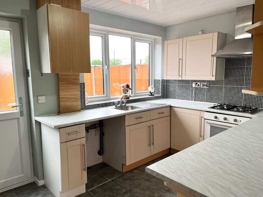 Property photo 3 of 6 Picture No. 05