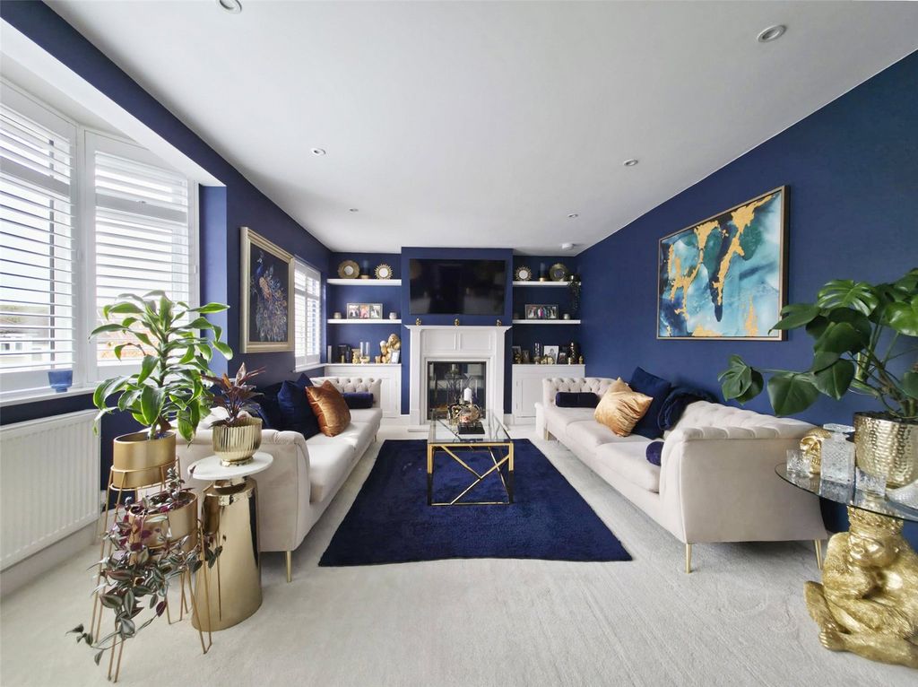 Property photo 3 of 43 Picture No. 24