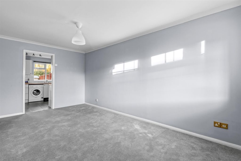 Property photo 2 of 15 Lounge/Diner