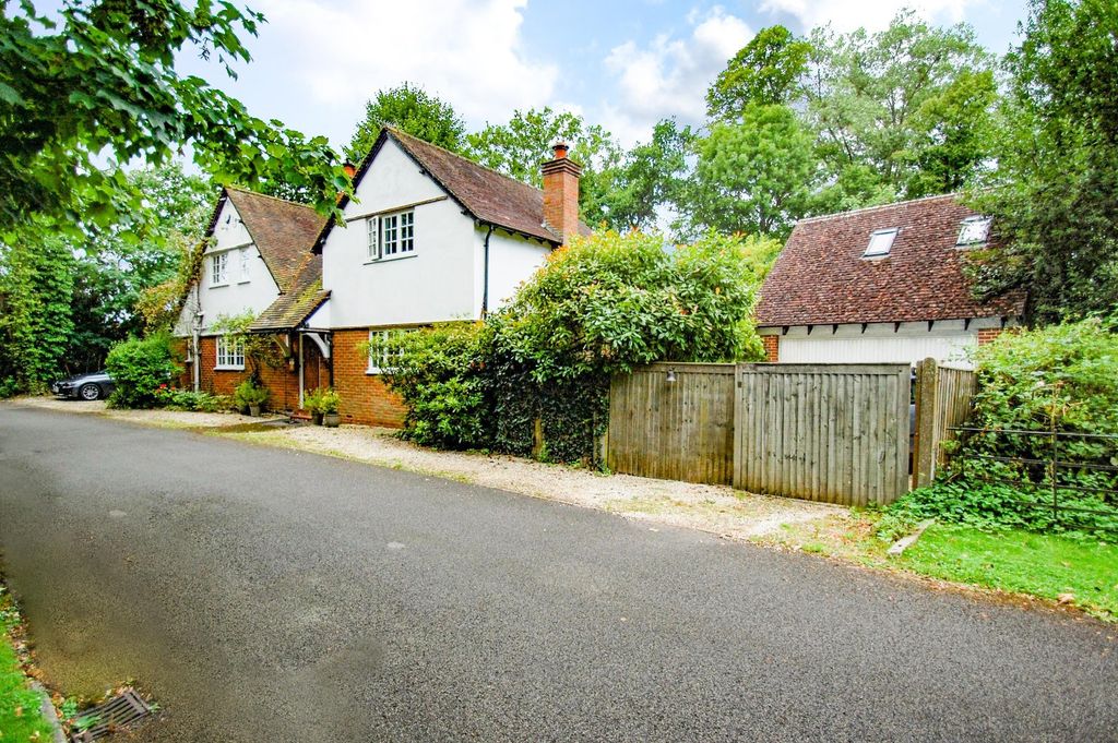 Property photo 1 of 10 Picture No. 12