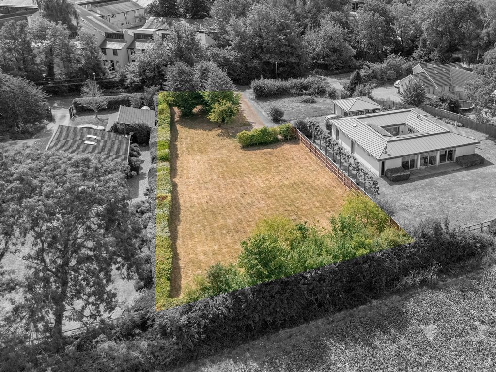 Property photo 3 of 8