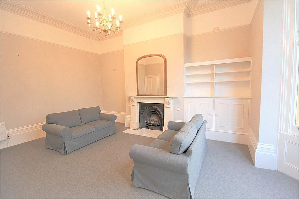 Property photo 2 of 11 Picture No. 21