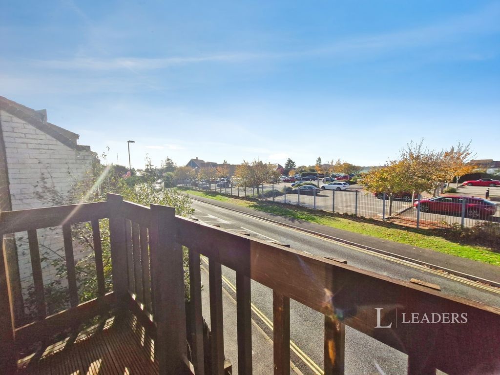 Property photo 3 of 14 Pbox-Img.Jpg
