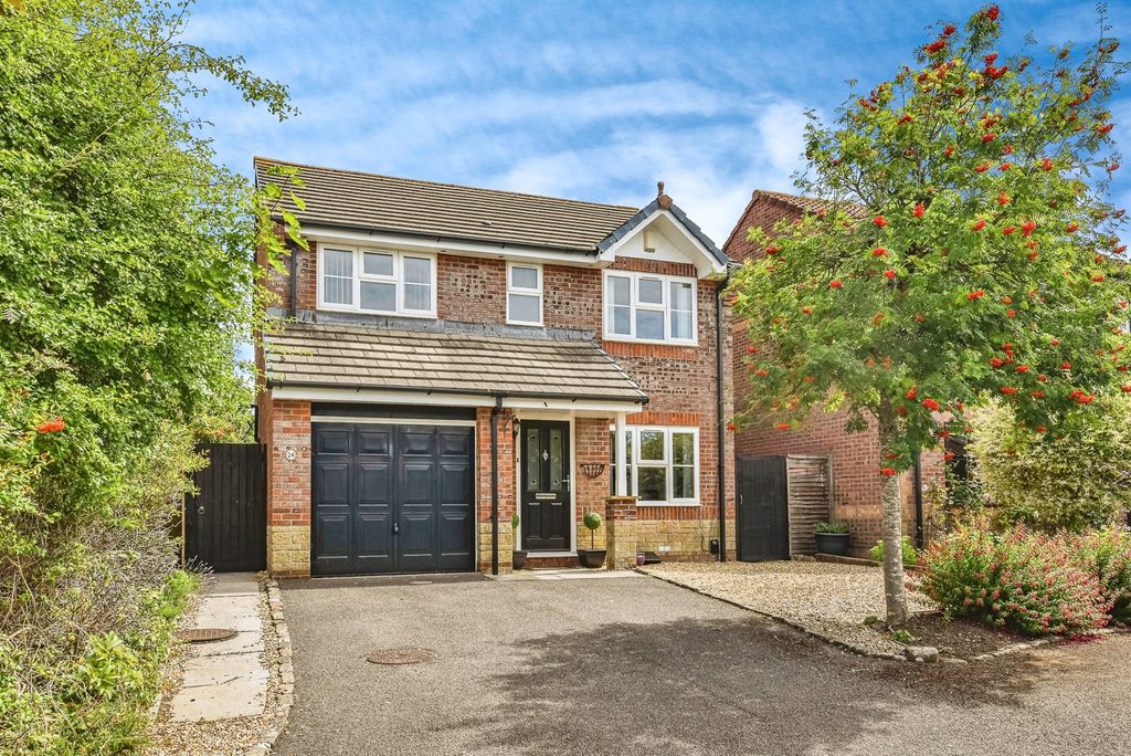 Property photo 1 of 17
