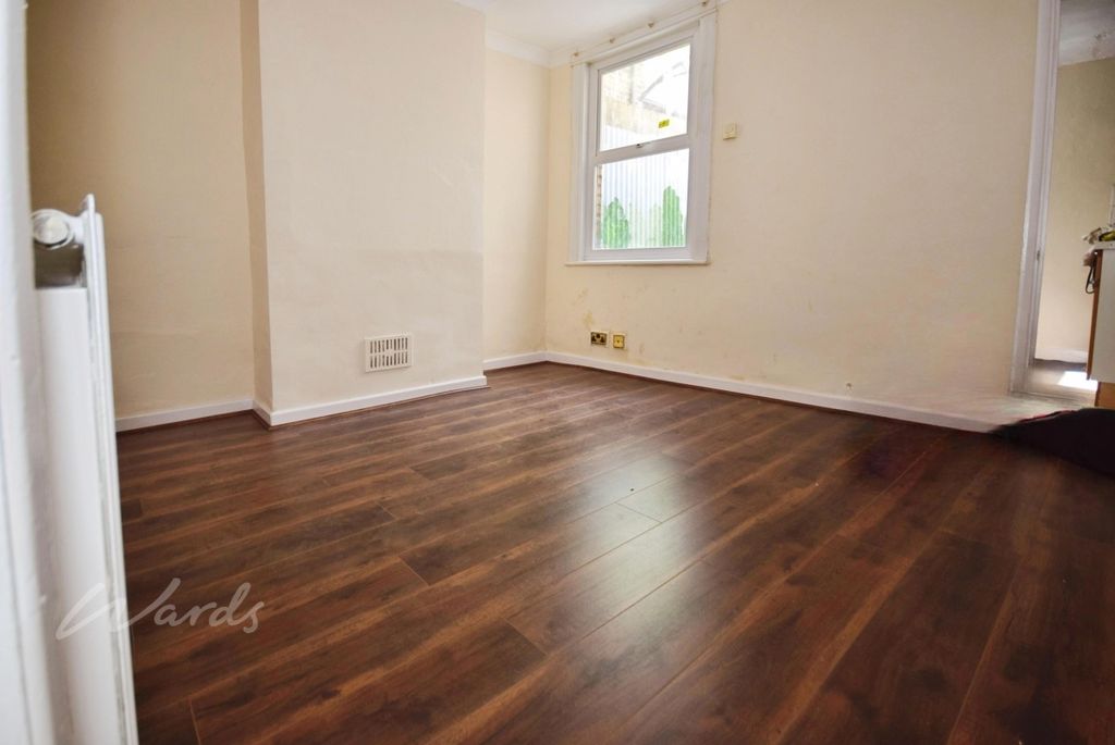 Property photo 3 of 9 Castle Dining Room