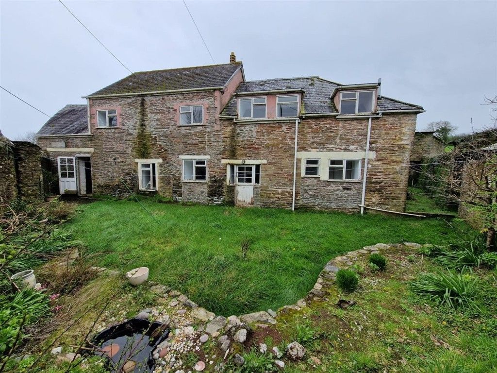 Property photo 1 of 18