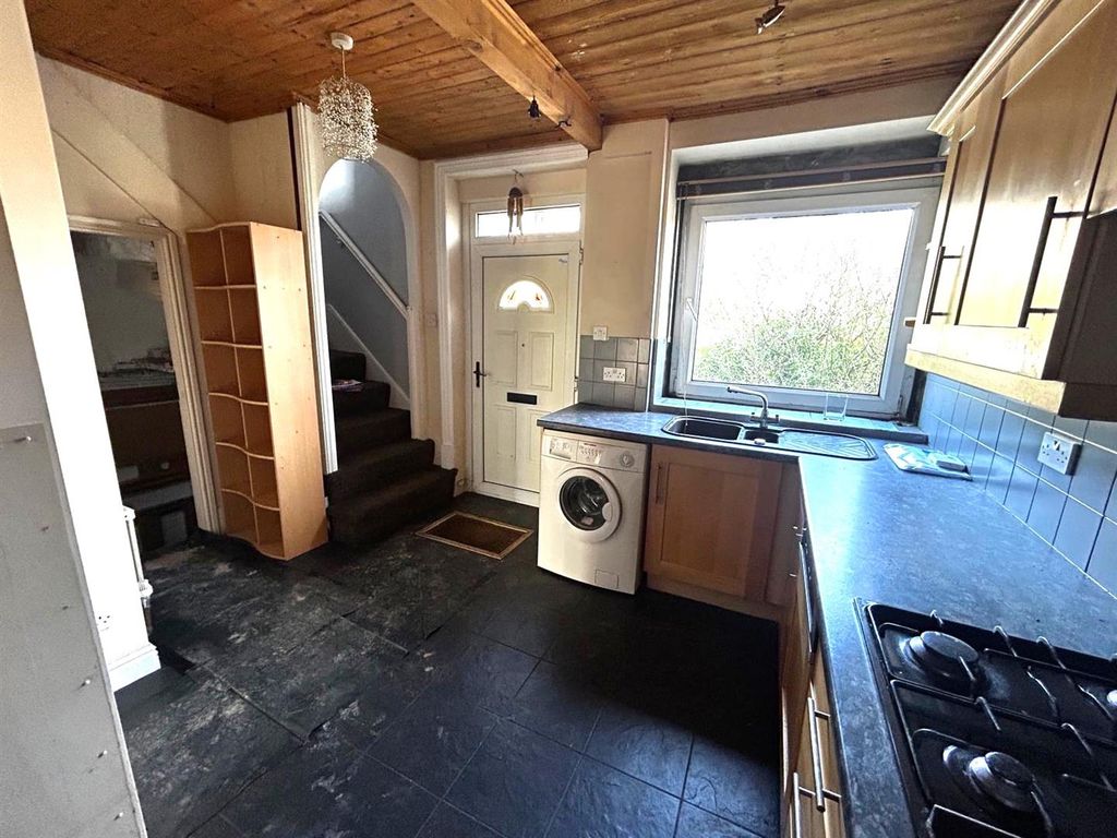 Property photo 3 of 25