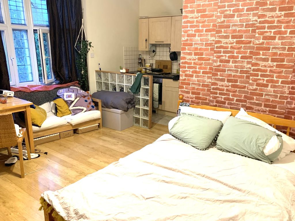 Property photo 2 of 4