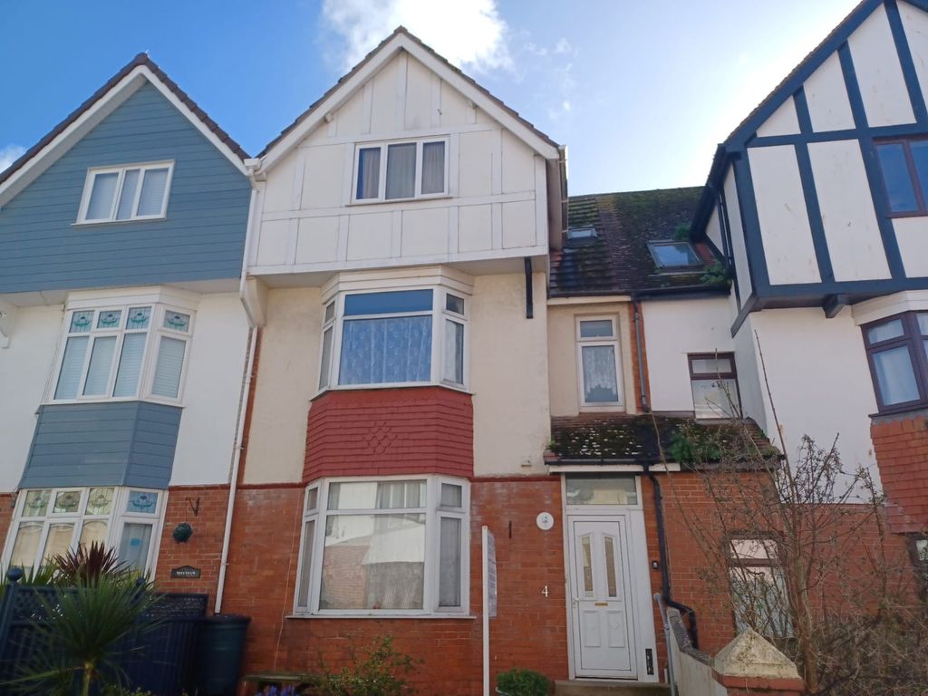 Property photo 1 of 5