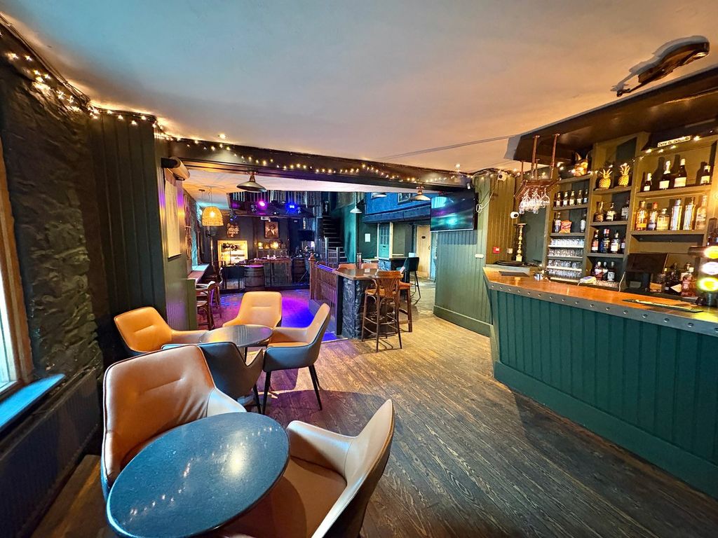 Property photo 3 of 23