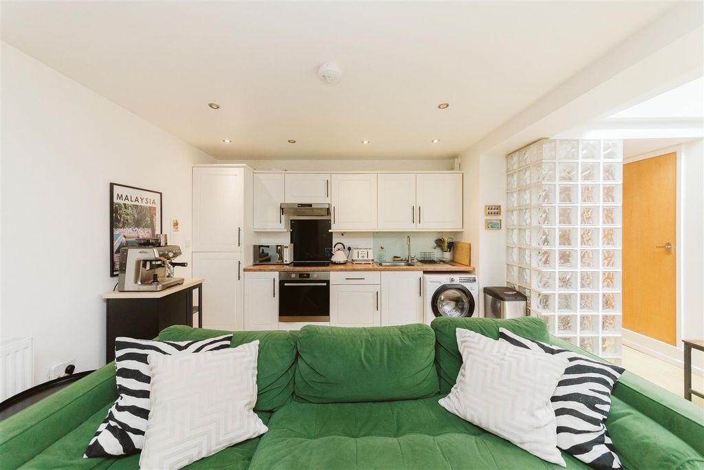 Property photo 2 of 13 Ks2B3472.Jpg