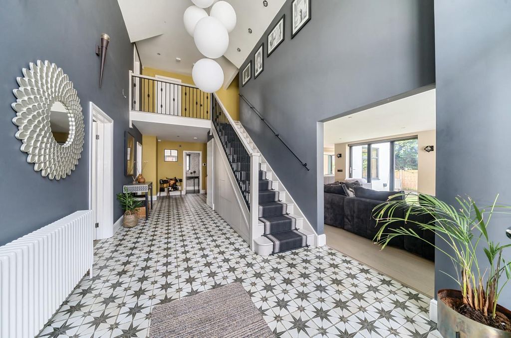 Property photo 3 of 22 1002322 (2).Jpg