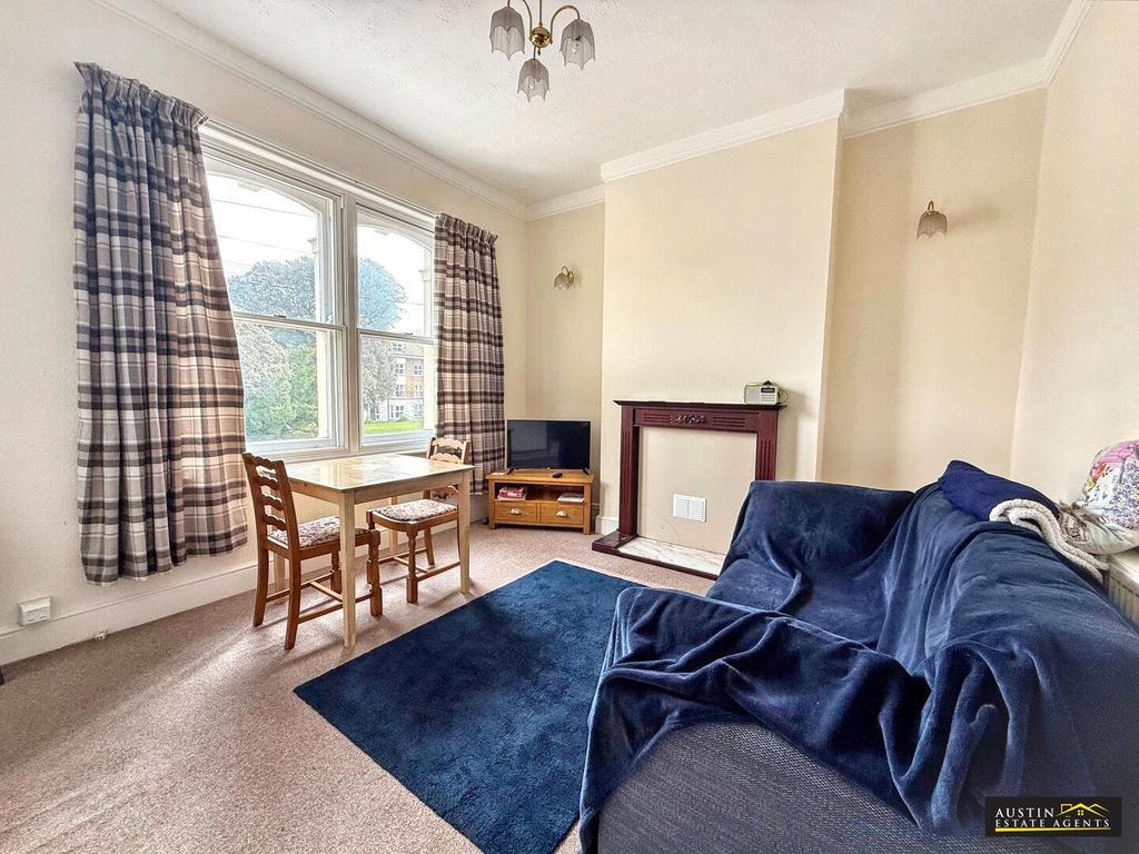 Property photo 2 of 8 Living Room