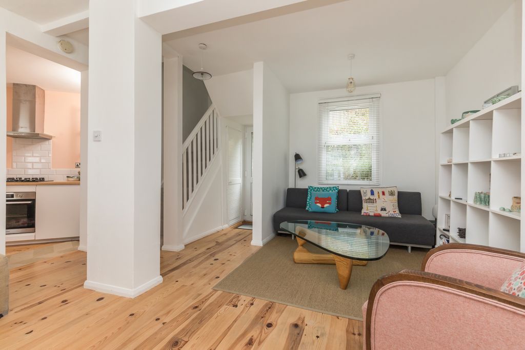 Property photo 3 of 14