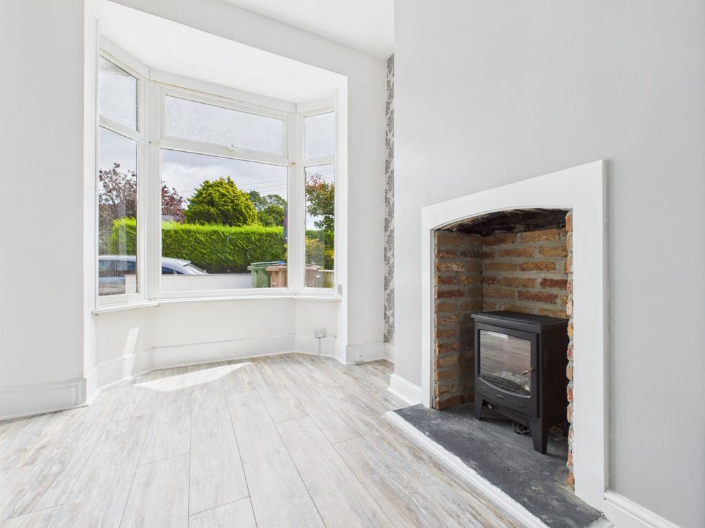 Property photo 2 of 15 4376424