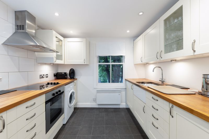 Property photo 3 of 8 Photo 9