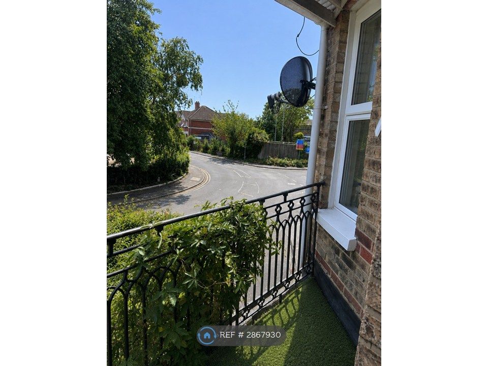 Property photo 2 of 19