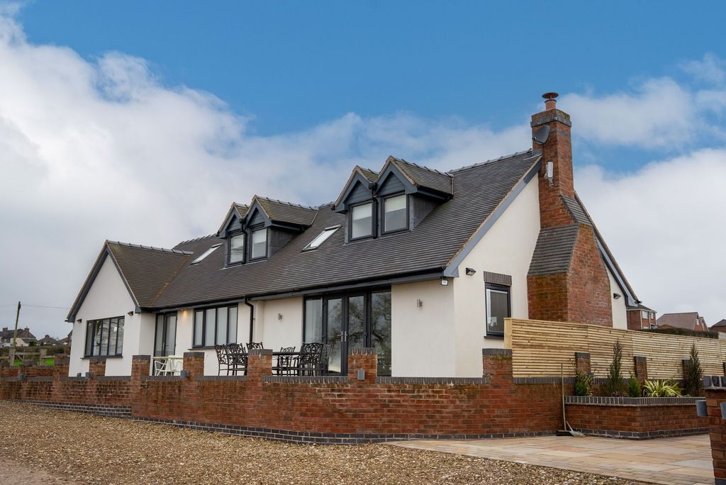 Property photo 1 of 75