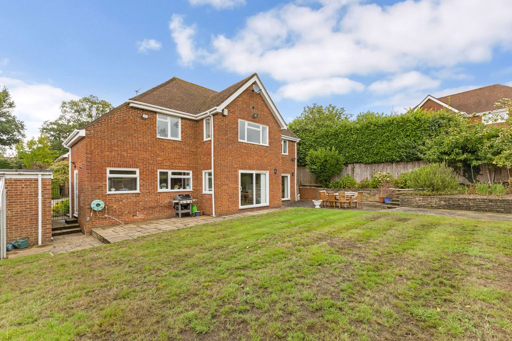 Property photo 3 of 21