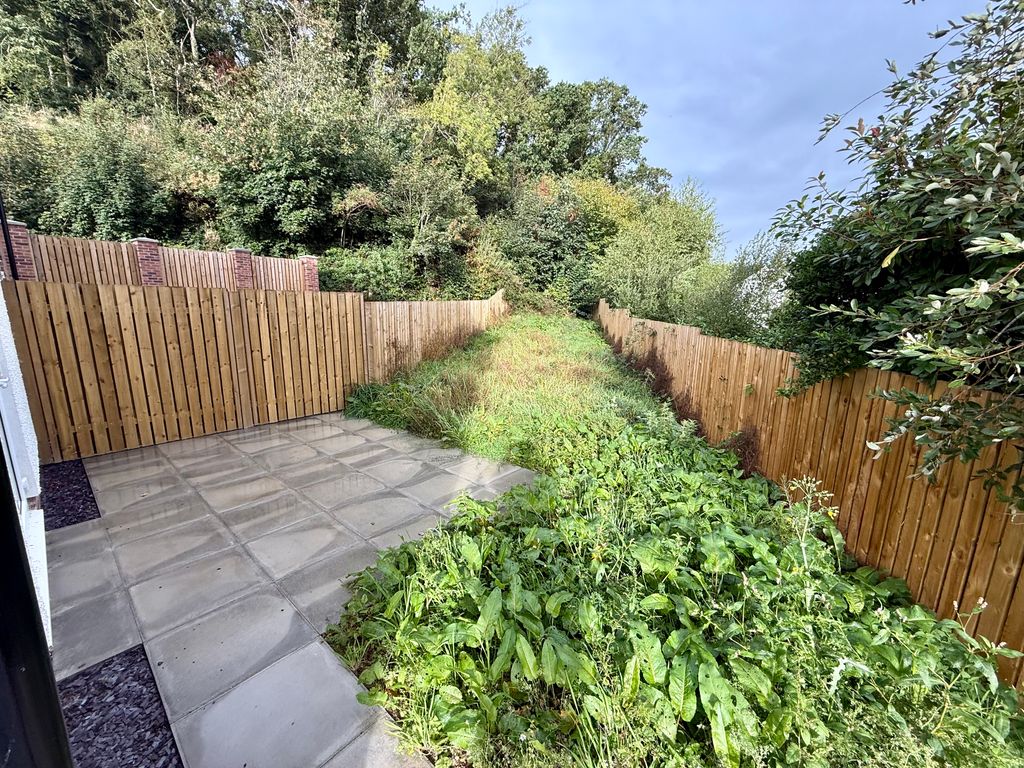 Property photo 3 of 3