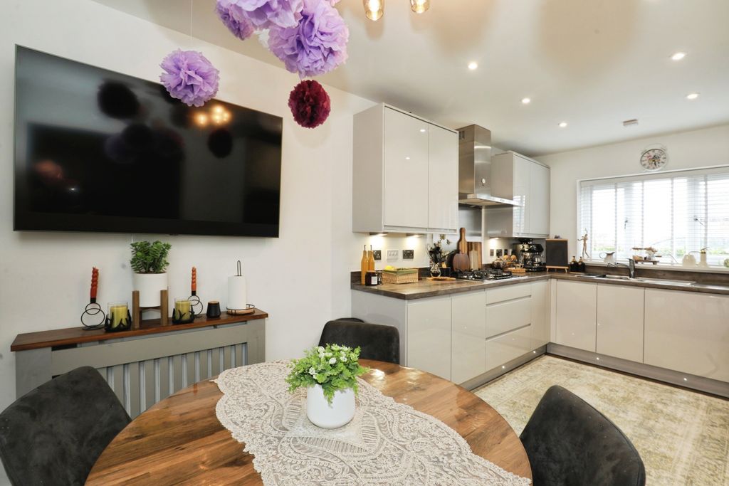 Property photo 2 of 34 Kitchen-Diner