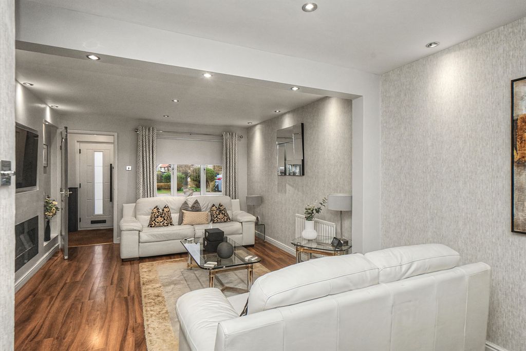 Property photo 2 of 14 Property Image 2