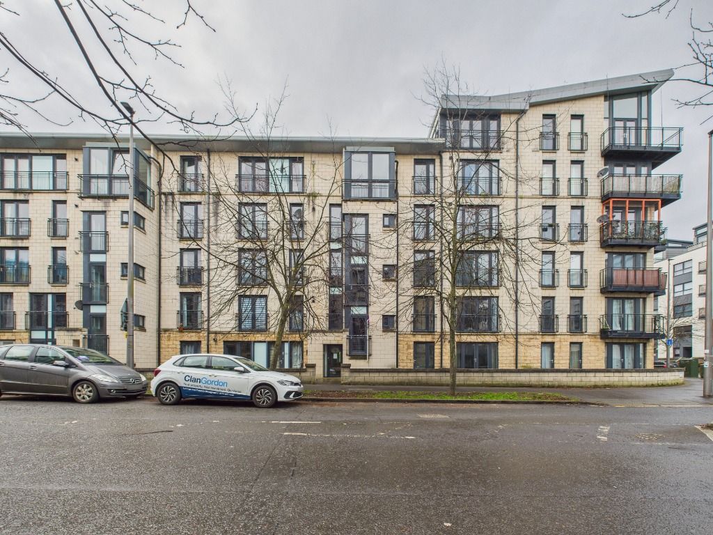 Property photo 1 of 11