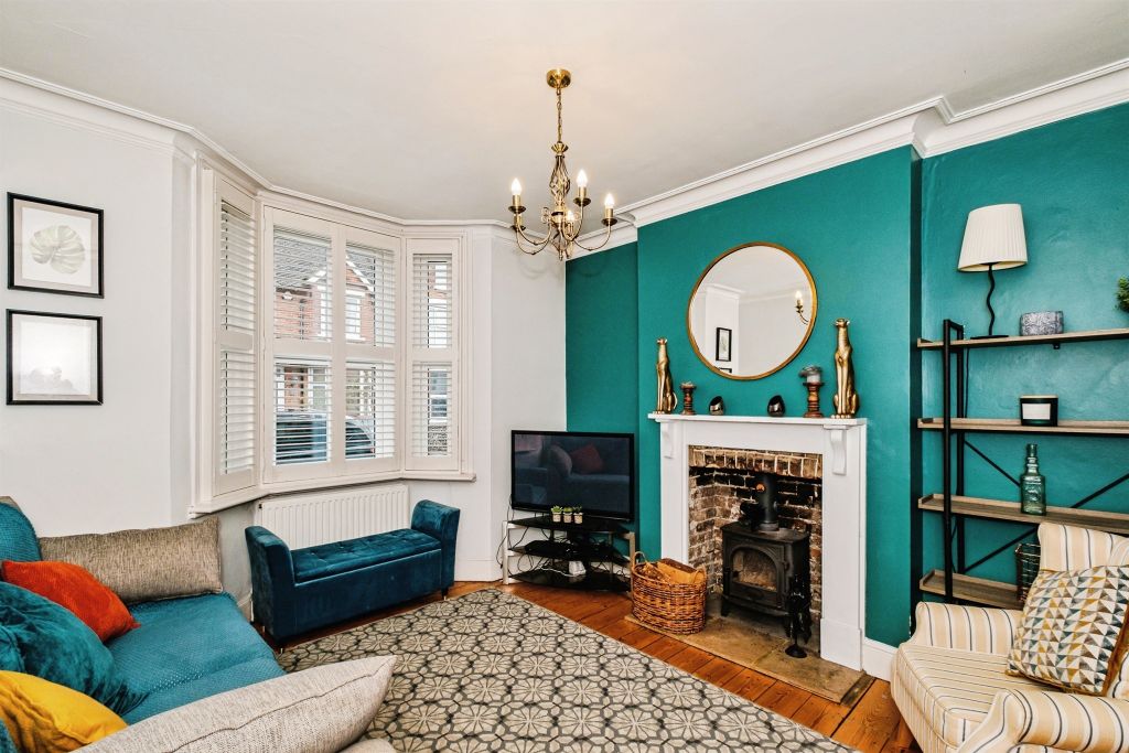 Property photo 2 of 17