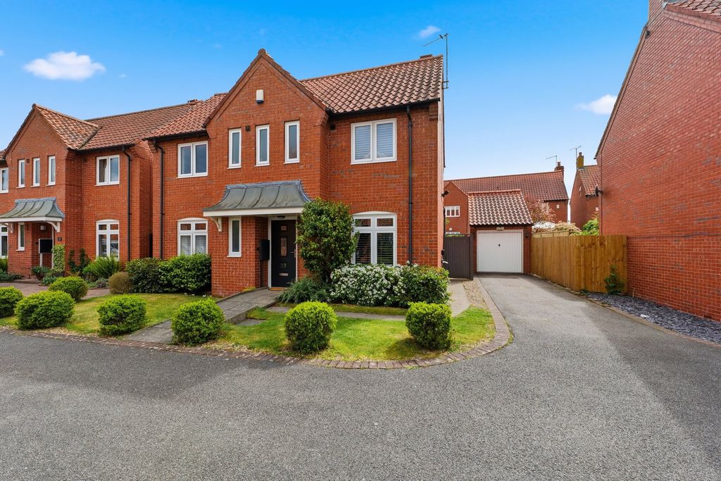 Property photo 1 of 31