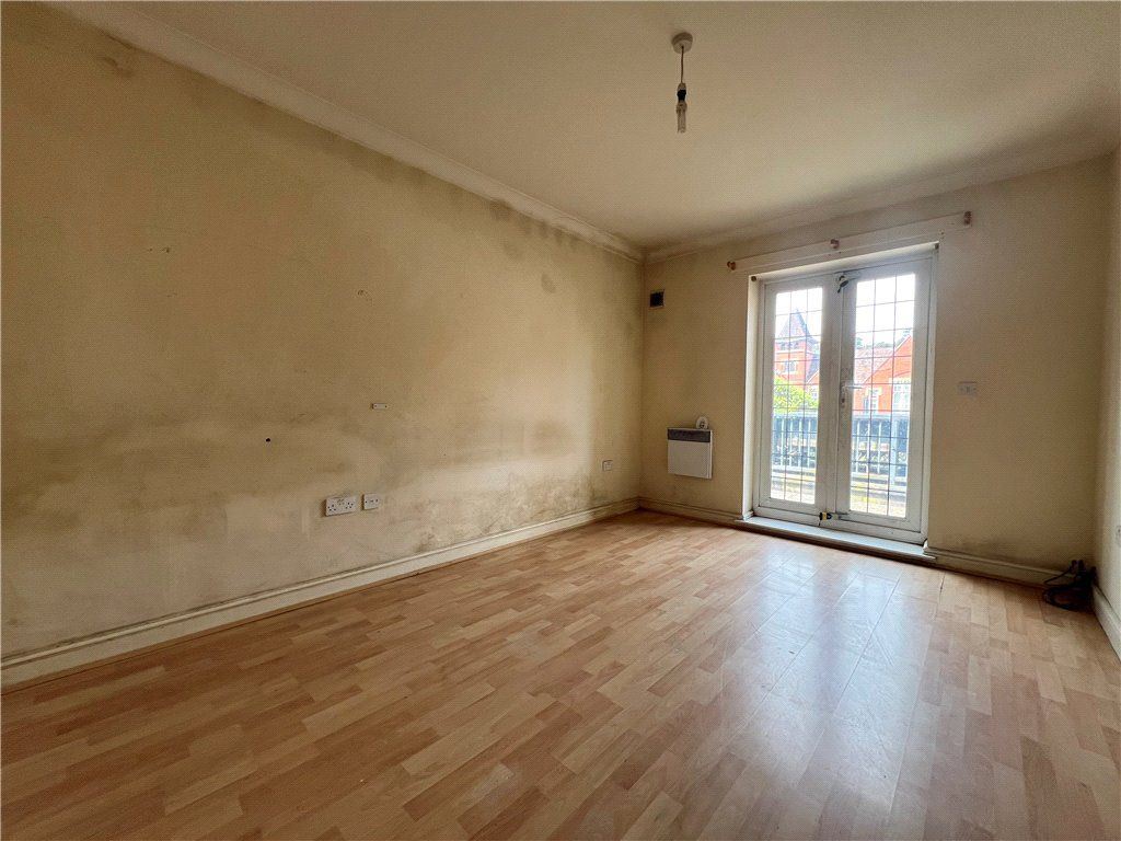 Property photo 2 of 6 Bedroom 1