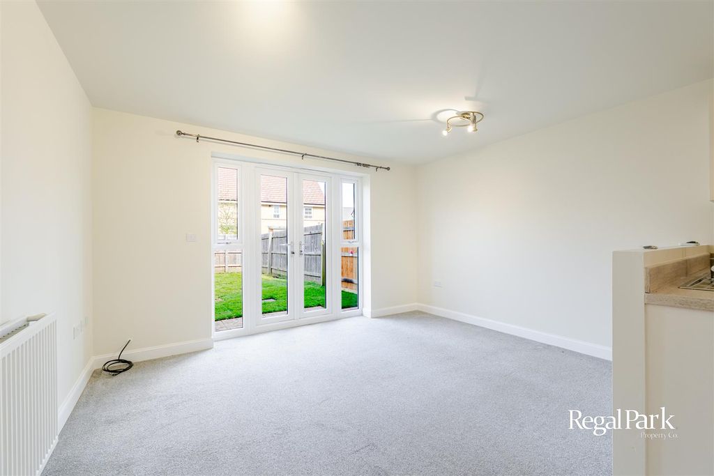 Property photo 2 of 27 Open Plan Living/Kitchen Area