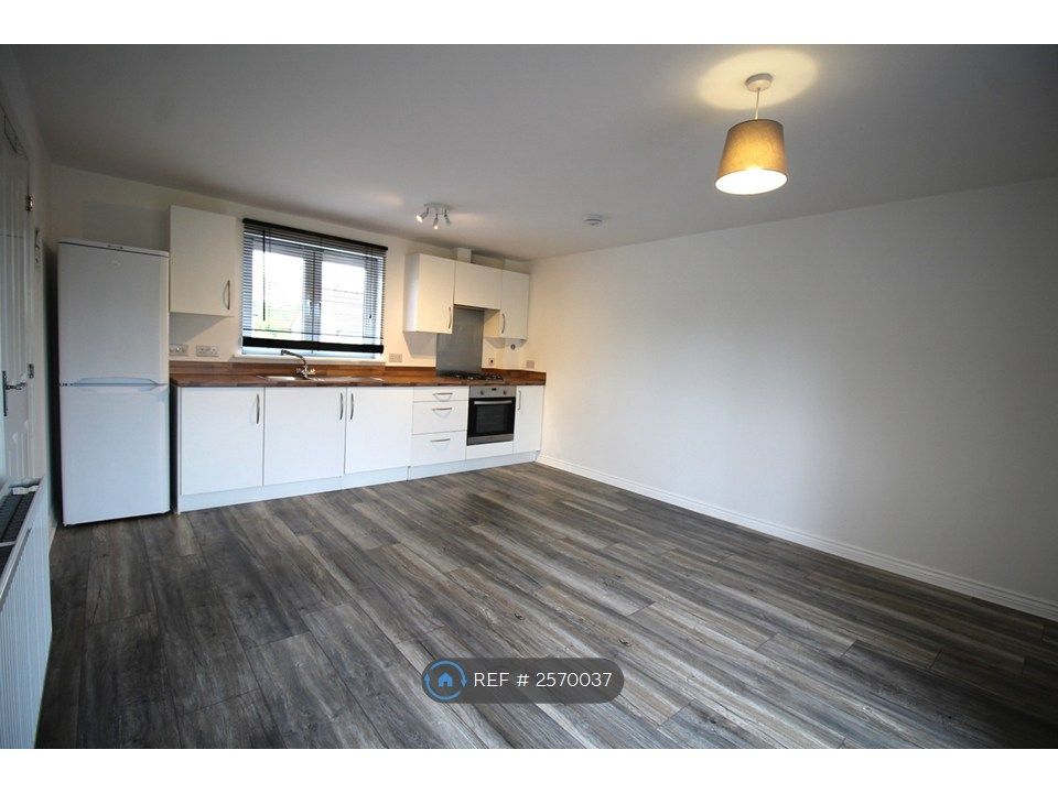 Property photo 2 of 20 Kitchen