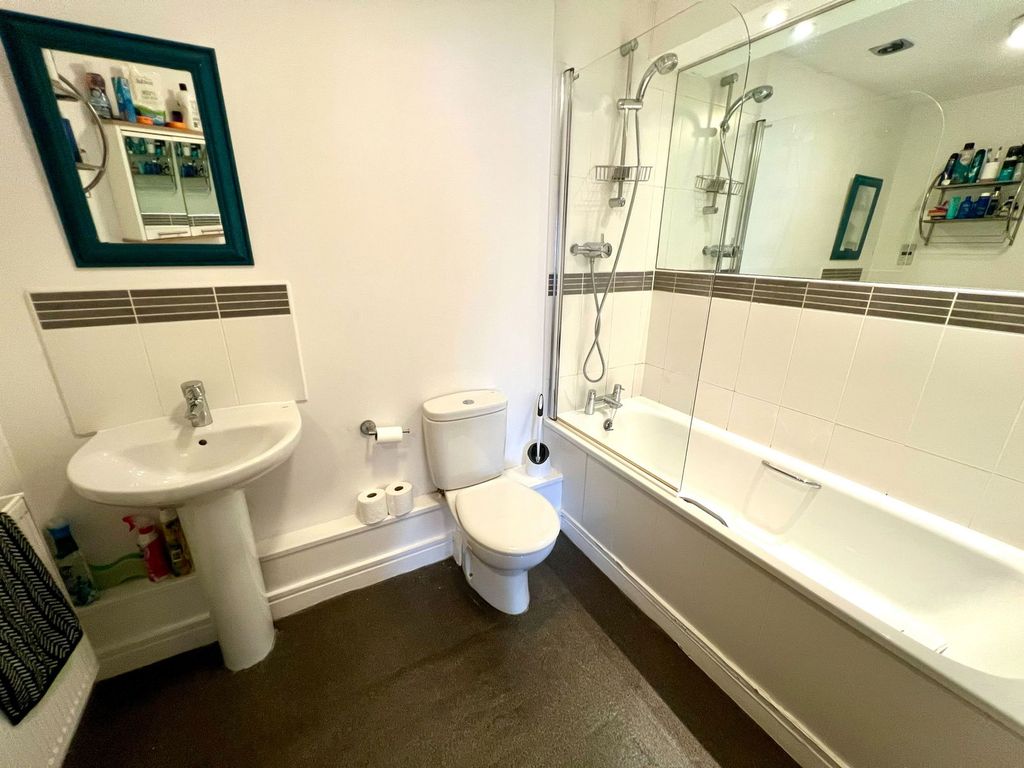 Additional image 9 of 2 bed flat for salePagoda Drive, Duporth, St Austell, Cornwall PL26