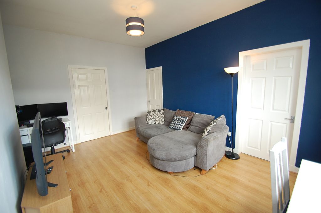 Property photo 2 of 16 5306072