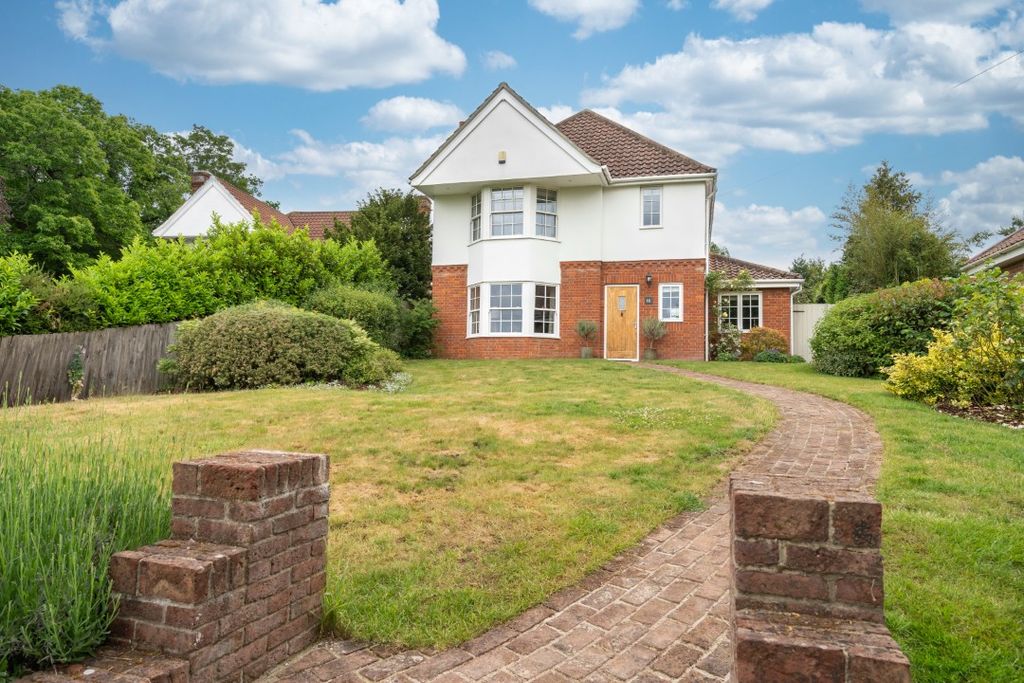 Property photo 1 of 30