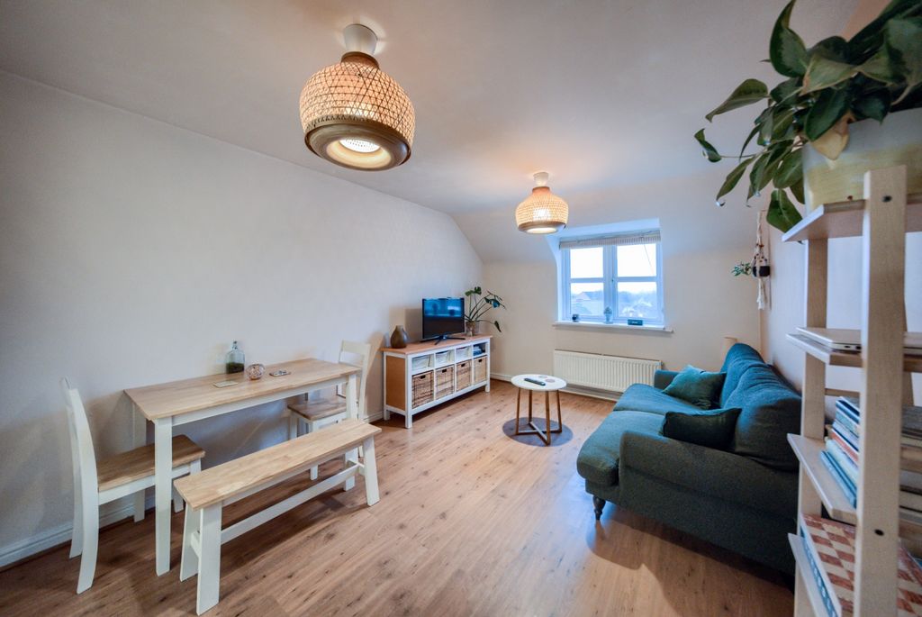 Property photo 2 of 14 Xh2A3790-Hdr(3)