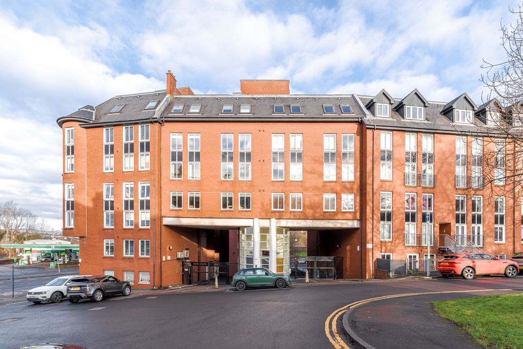 Property photo 1 of 22