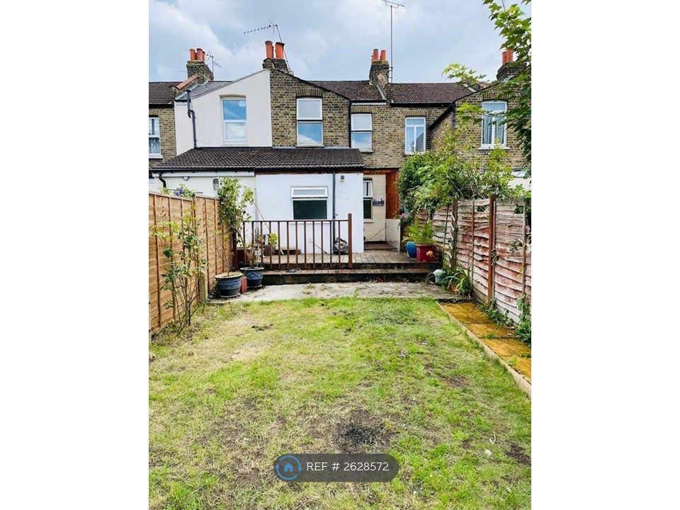 Property photo 1 of 24