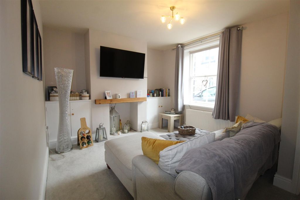 Property photo 2 of 14 Img_9383.Jpg