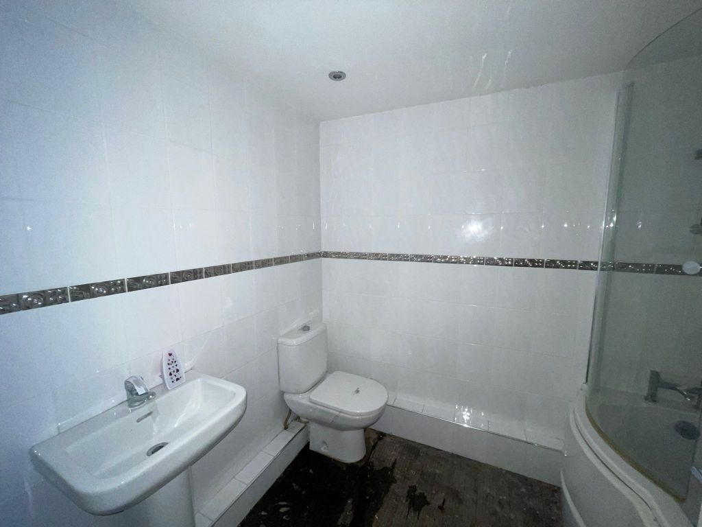 Additional image 9 of 2 bed end terrace house for sale122, Oak Street, Abertillery, Blaenau Gwent NP13