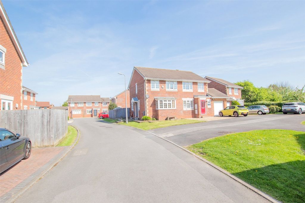 Property photo 2 of 19 Picture No. 46