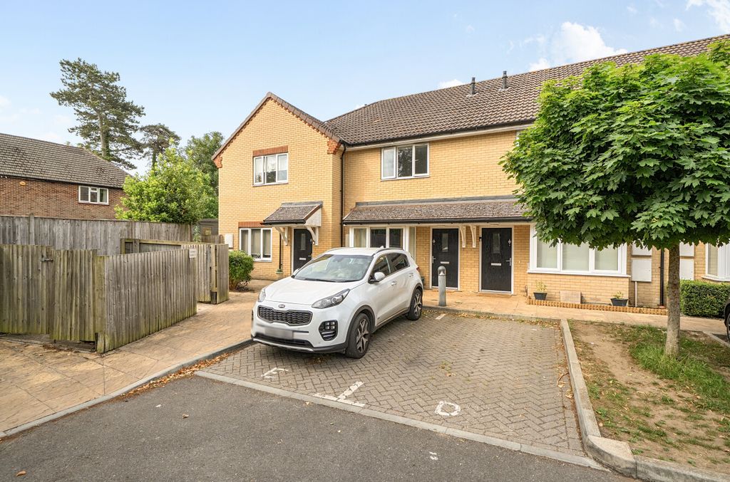 Property photo 1 of 8