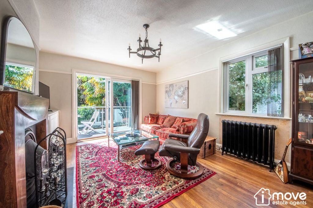 Property photo 2 of 25